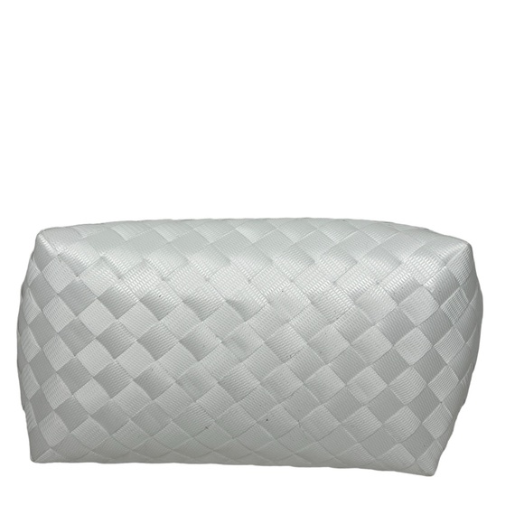 Bayong Handcrafted Synthetic Dual Handle With Bow Pin Tote Handbag - Picture 6 of 11